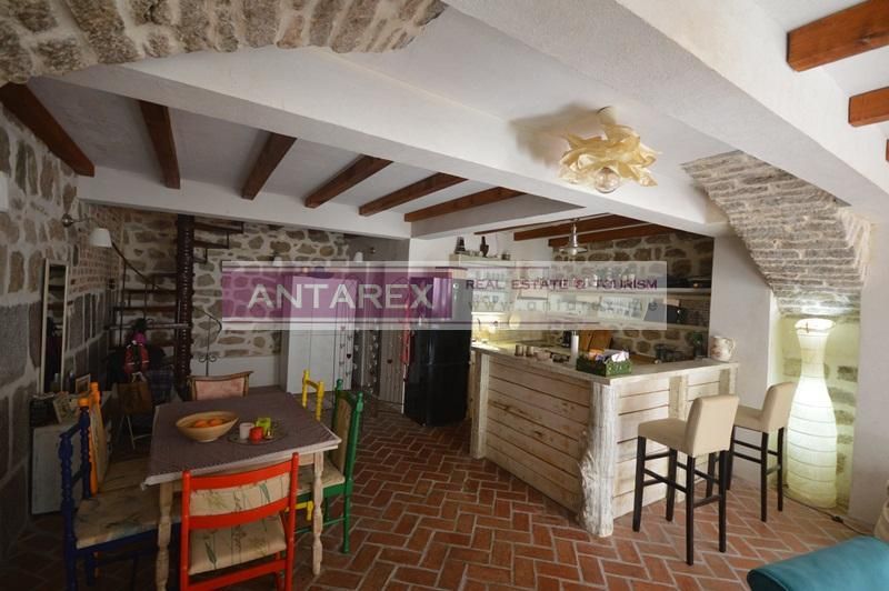 Апартаменты в Херцег-Нови, Черногория, 106 м² - фото 5