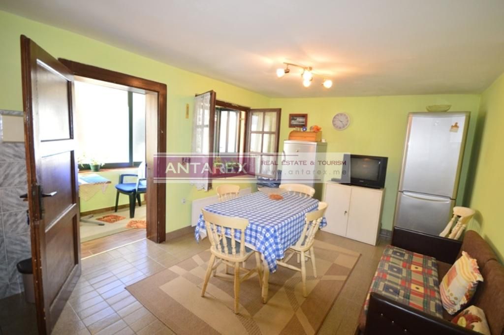 Вилла в Херцег-Нови, Черногория, 100 м² - фото 5