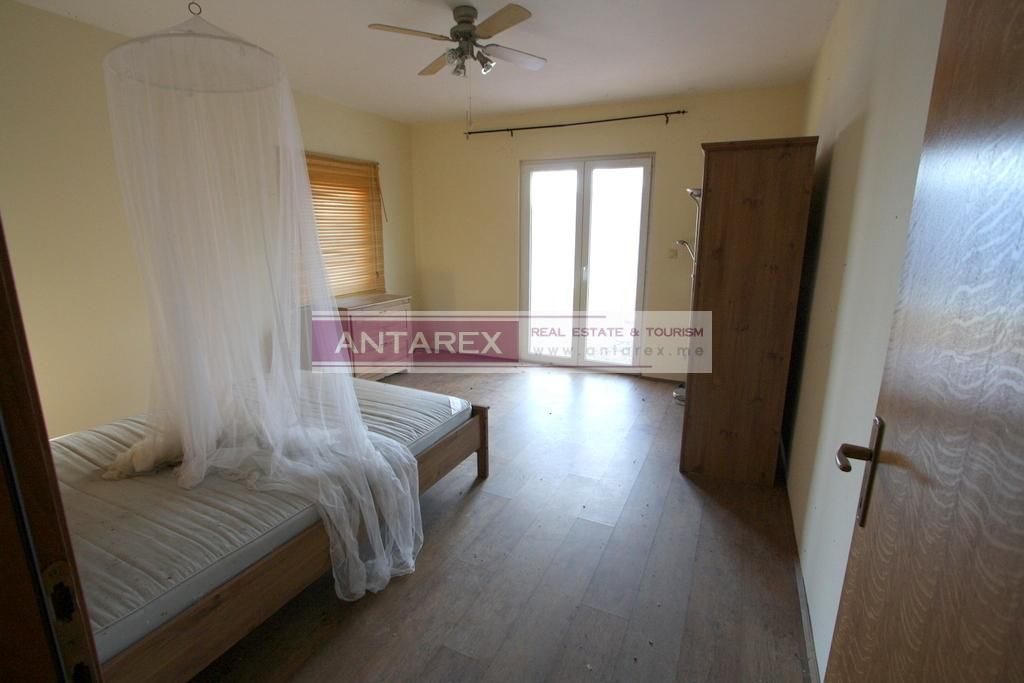 Вилла в Херцег-Нови, Черногория, 140 м² - фото 5