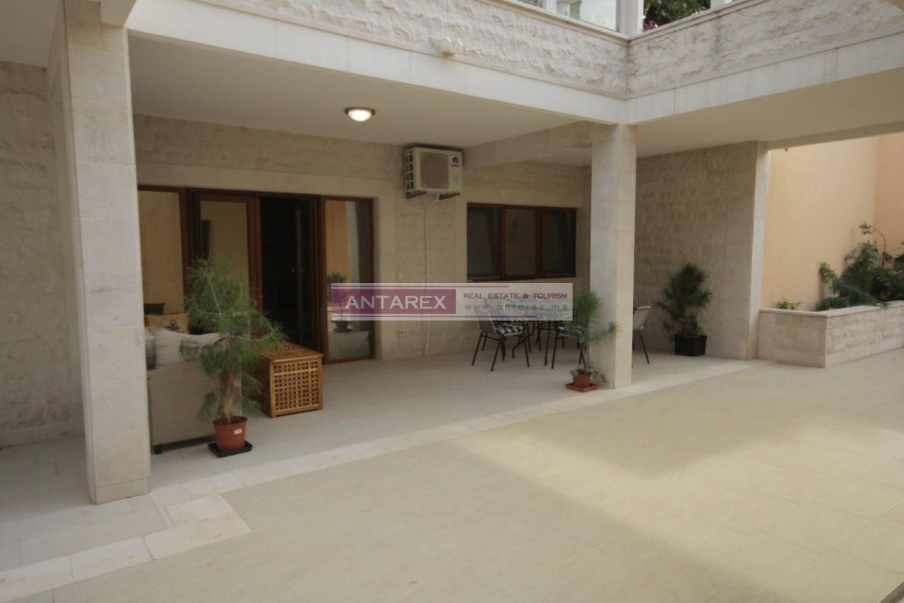 Апартаменты в Тивате, Черногория, 95 м² - фото 5