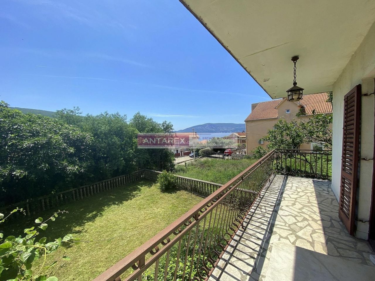 Вилла в Кумборе, Черногория, 140 м² - фото 5