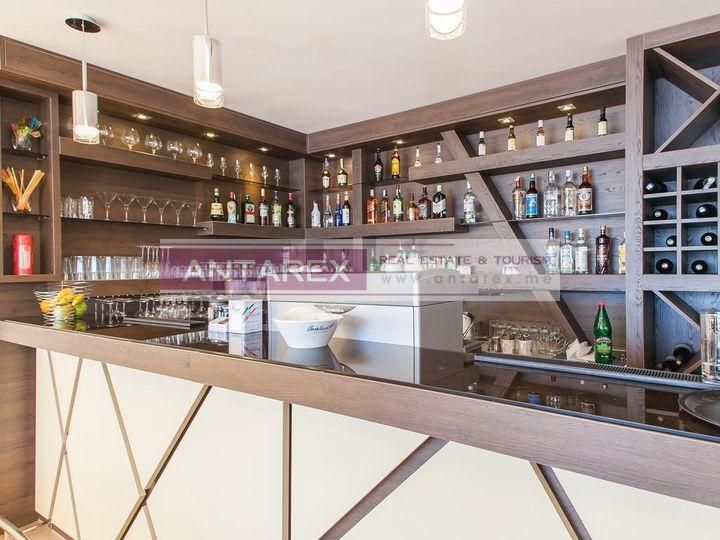 Коммерческая недвижимость в Биеле, Черногория, 1 000 м² - фото 6