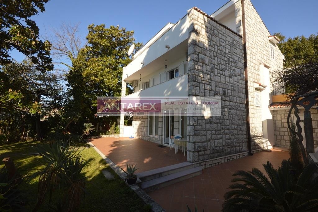 Вилла в Херцег-Нови, Черногория, 200 м² - фото 6