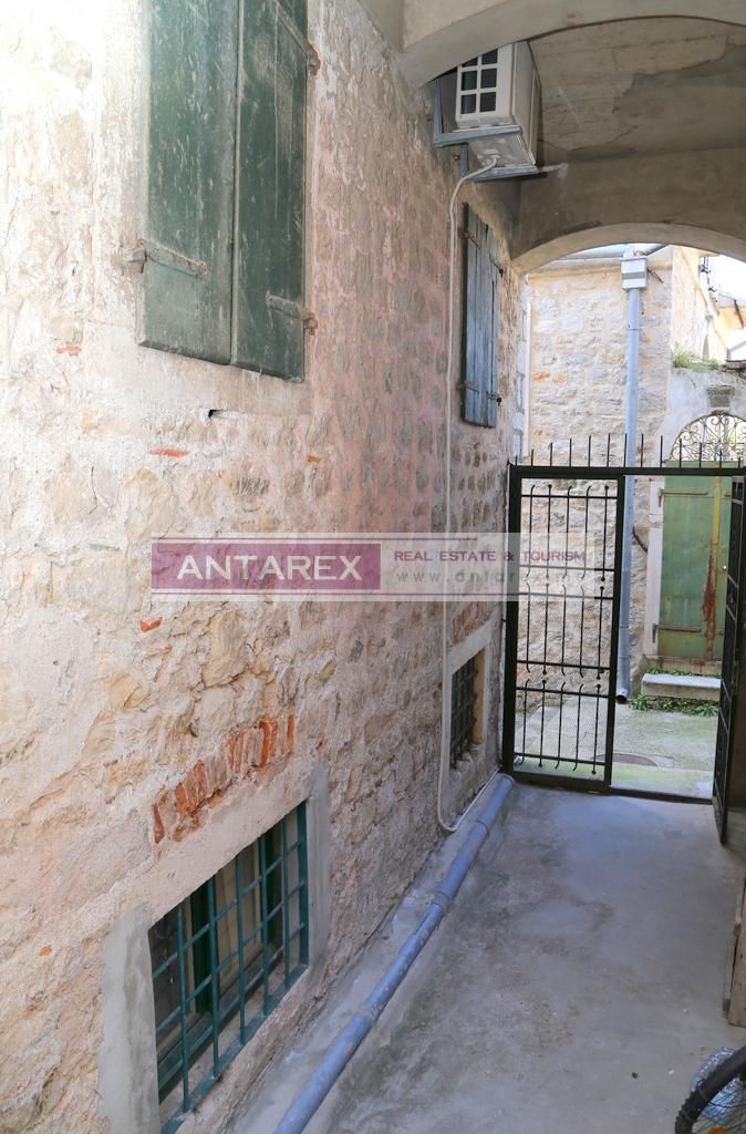 Апартаменты в Херцег-Нови, Черногория, 30 м² - фото 6