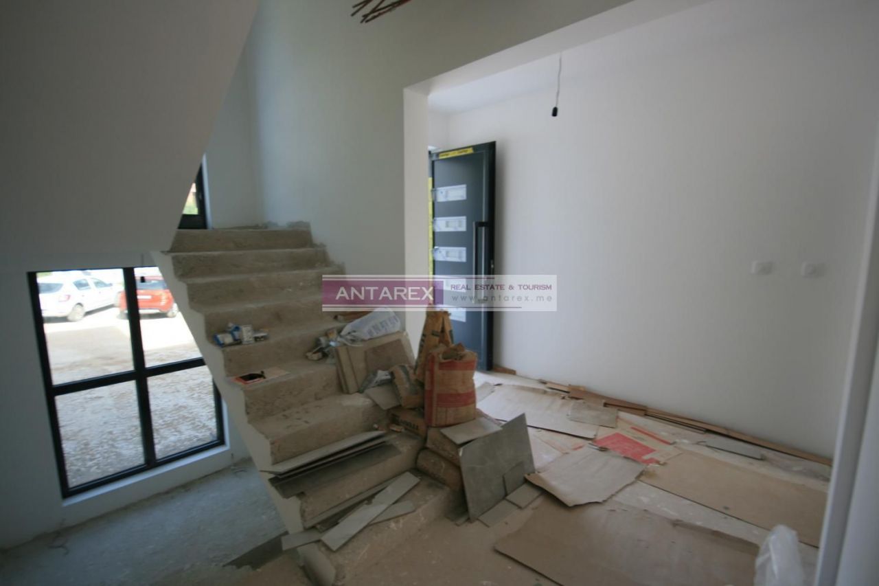 Вилла в Тивате, Черногория, 335 м² - фото 6