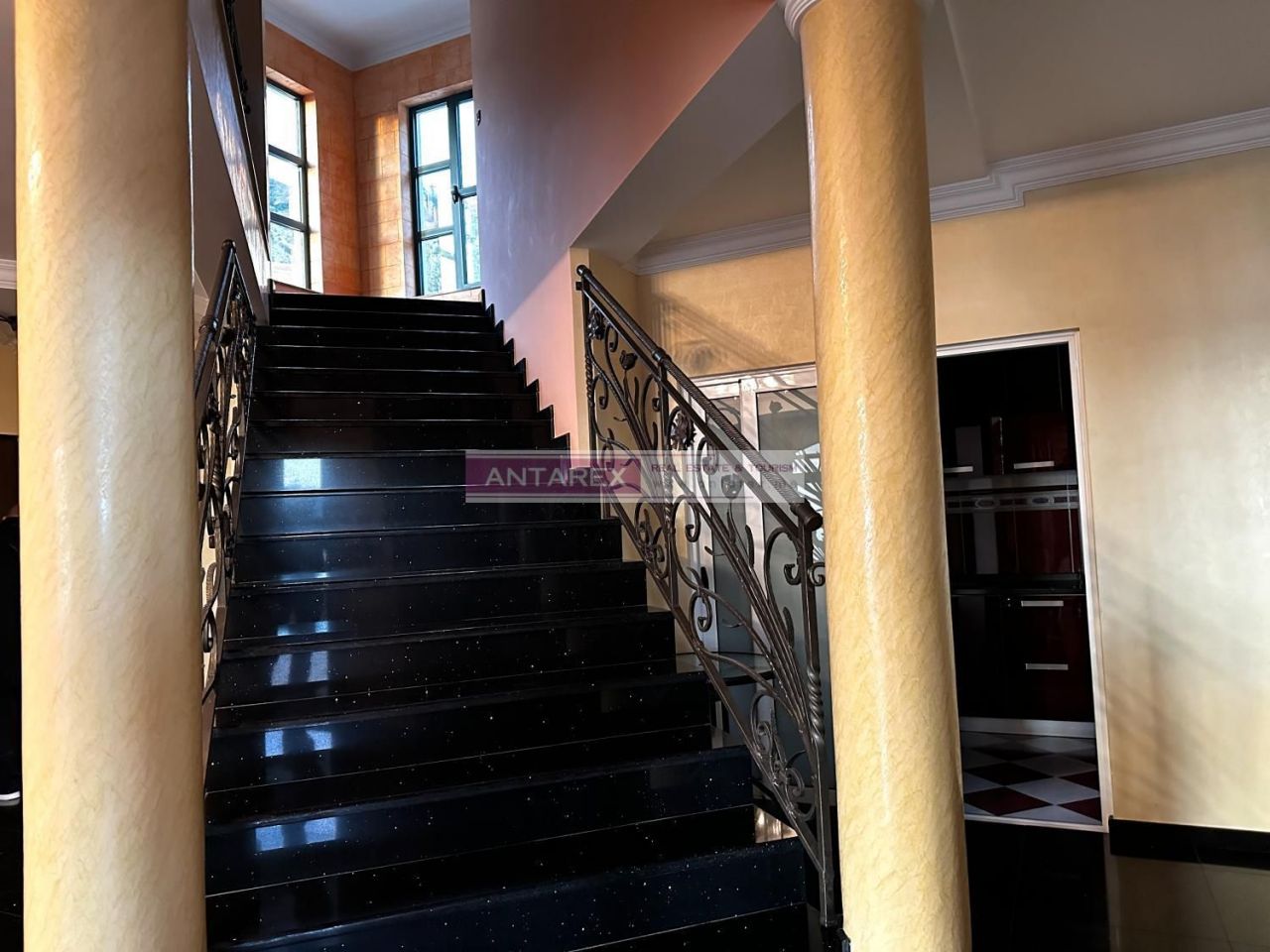 Вилла в Петроваце, Черногория, 425 м² - фото 6