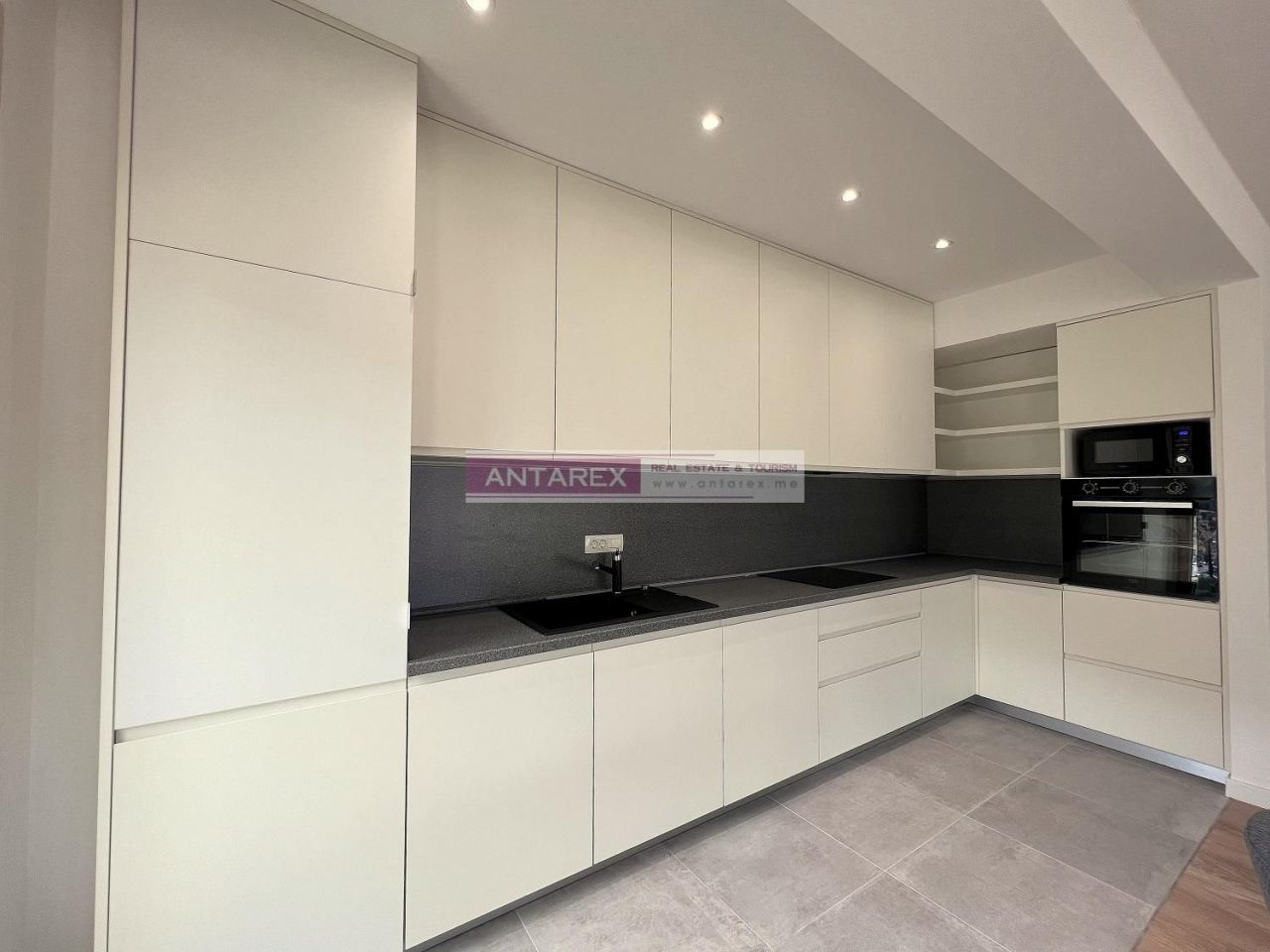 Апартаменты в Шкальяри, Черногория, 33 м² - фото 6