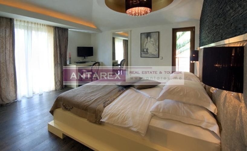 Коммерческая недвижимость в Доброте, Черногория - фото 7