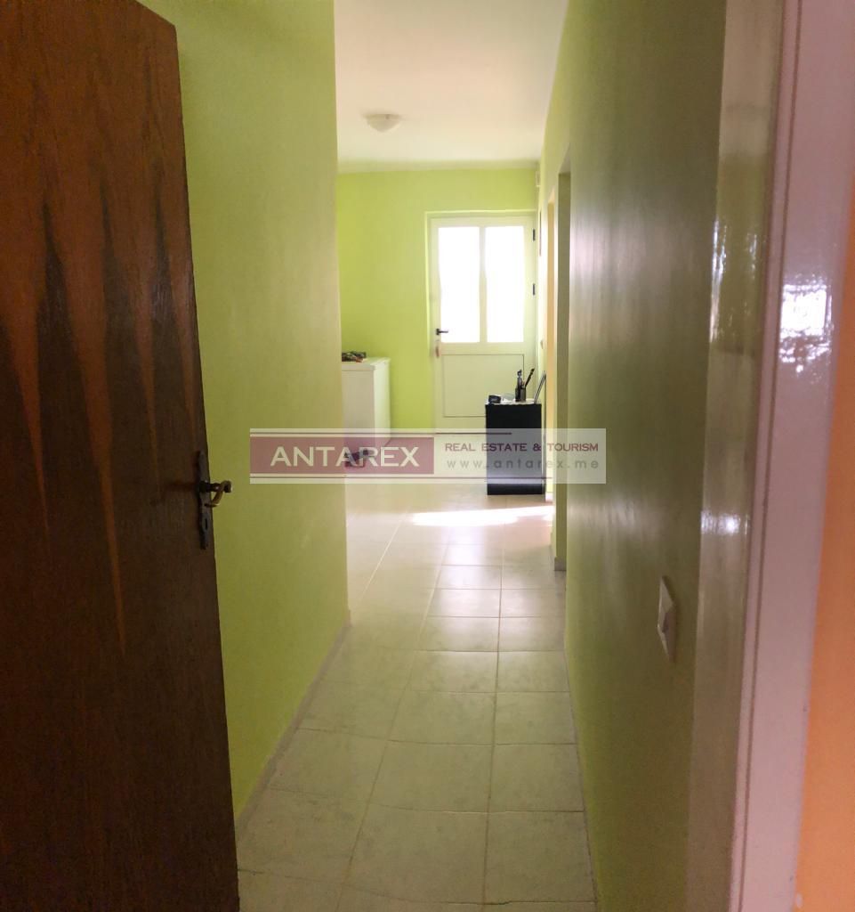 Вилла в Тивате, Черногория, 317 м² - фото 6