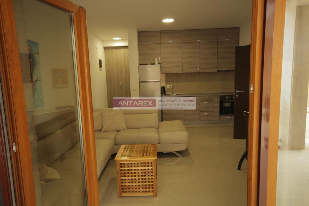 Апартаменты в Тивате, Черногория, 95 м² - фото 7