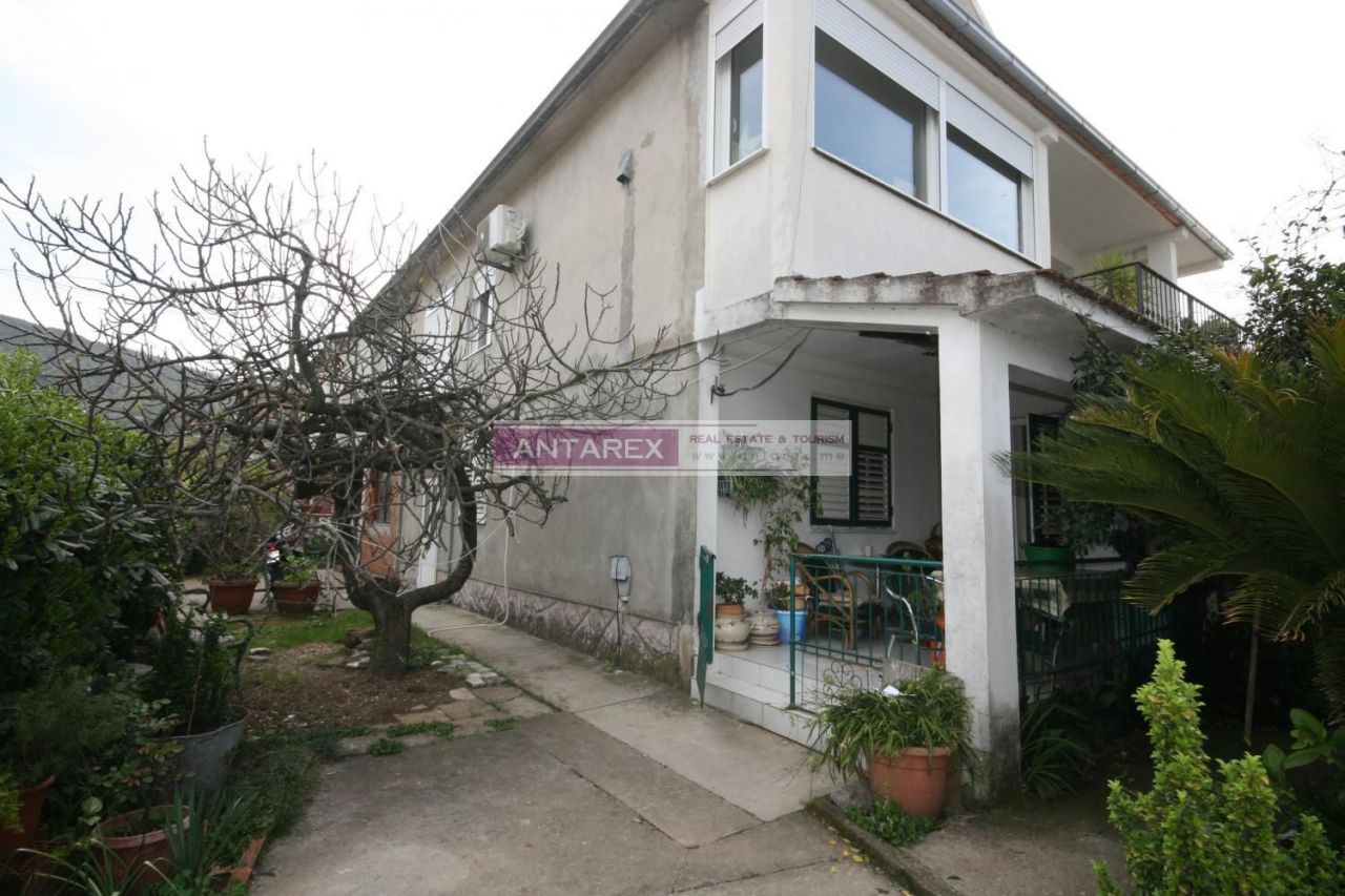 Вилла в Тивате, Черногория, 357 м² - фото 7