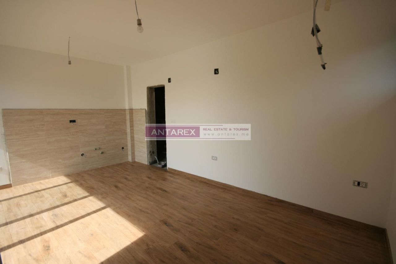 Вилла в Тивате, Черногория, 335 м² - фото 7