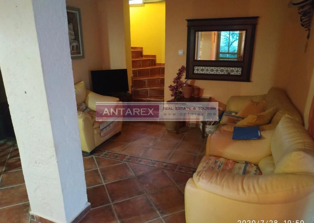 Вилла в Крашичах, Черногория, 200 м² - фото 7