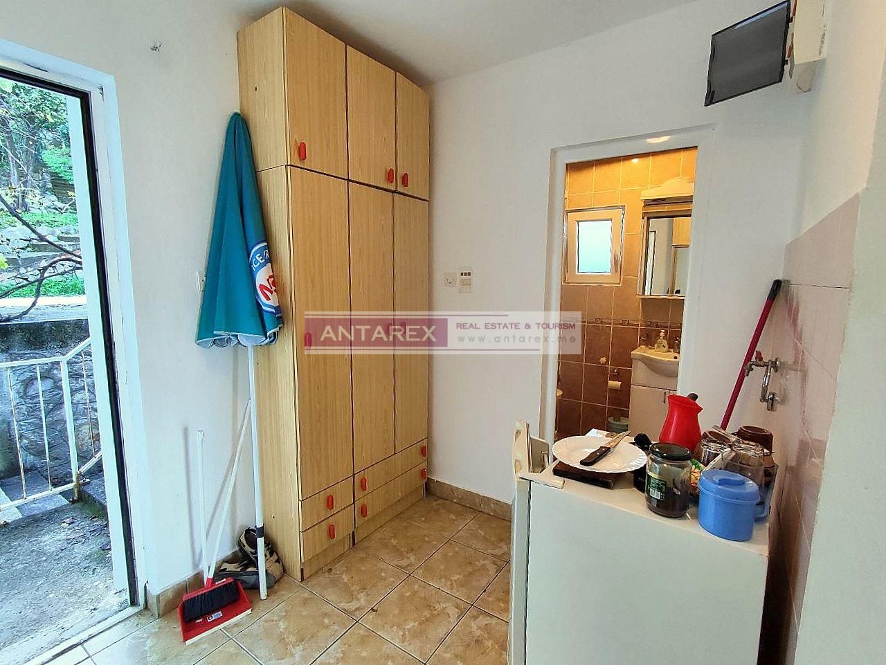 Вилла в Крашичах, Черногория, 85 м² - фото 7