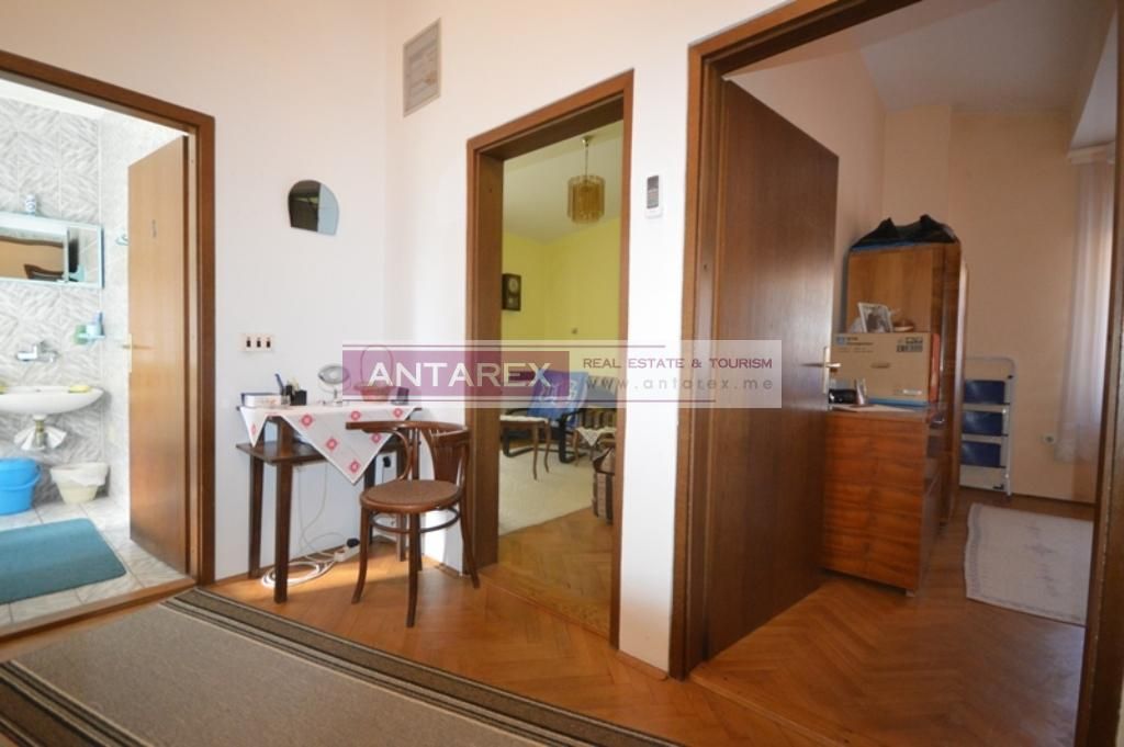 Вилла в Херцег-Нови, Черногория, 100 м² - фото 8