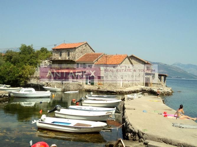 Вилла на полуострове Луштица, Черногория, 66 м² - фото 8