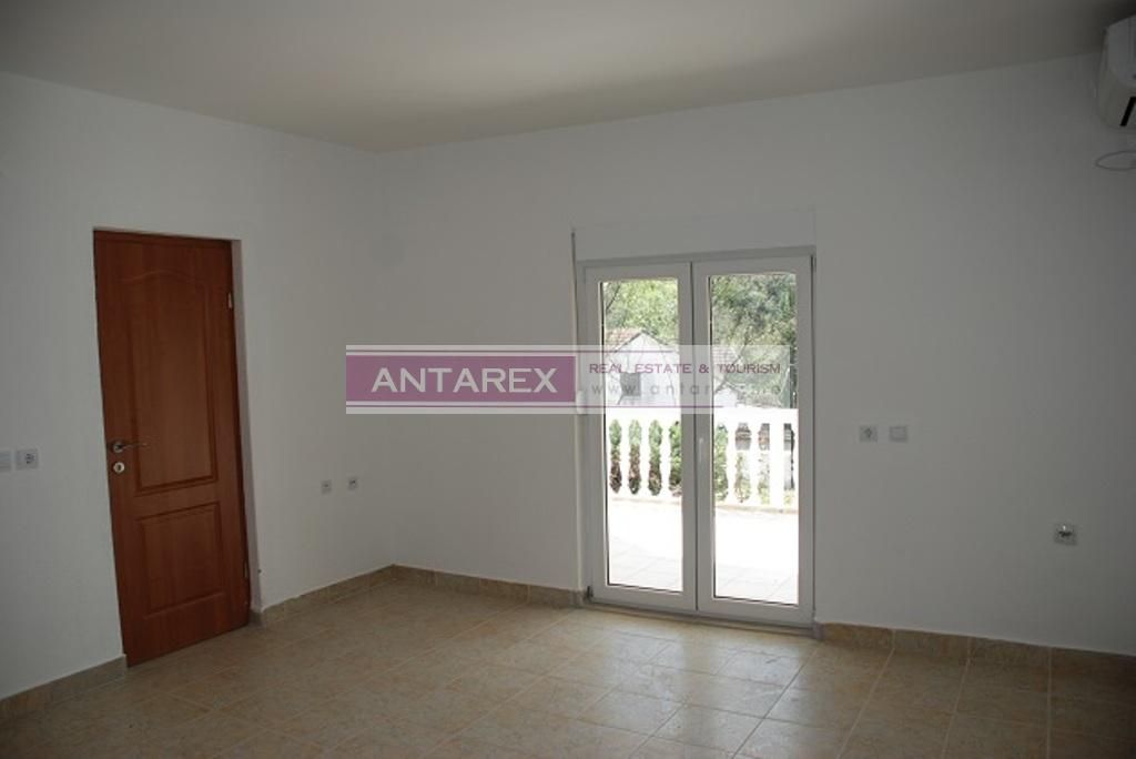 Вилла в Херцег-Нови, Черногория, 275 м² - фото 8