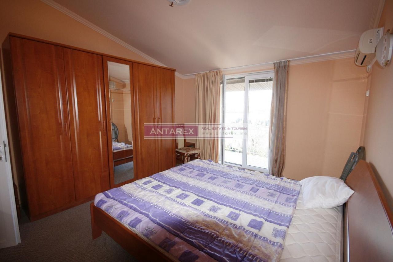 Вилла в Тивате, Черногория, 120 м² - фото 8