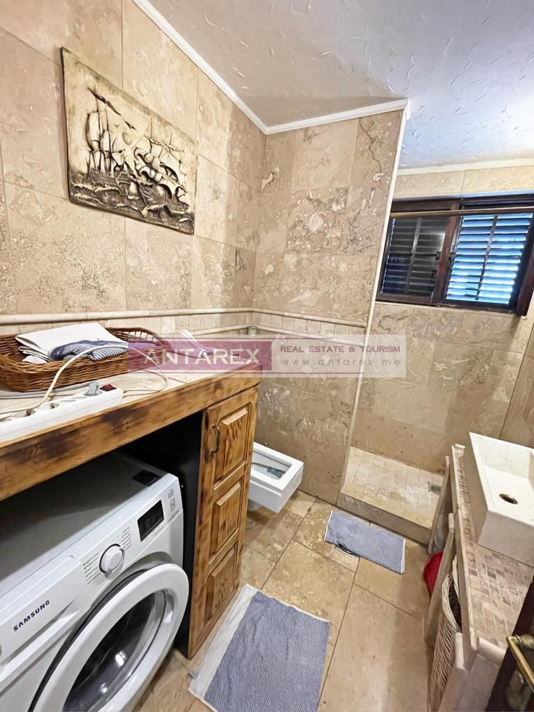 Вилла в Тивате, Черногория, 280 м² - фото 8