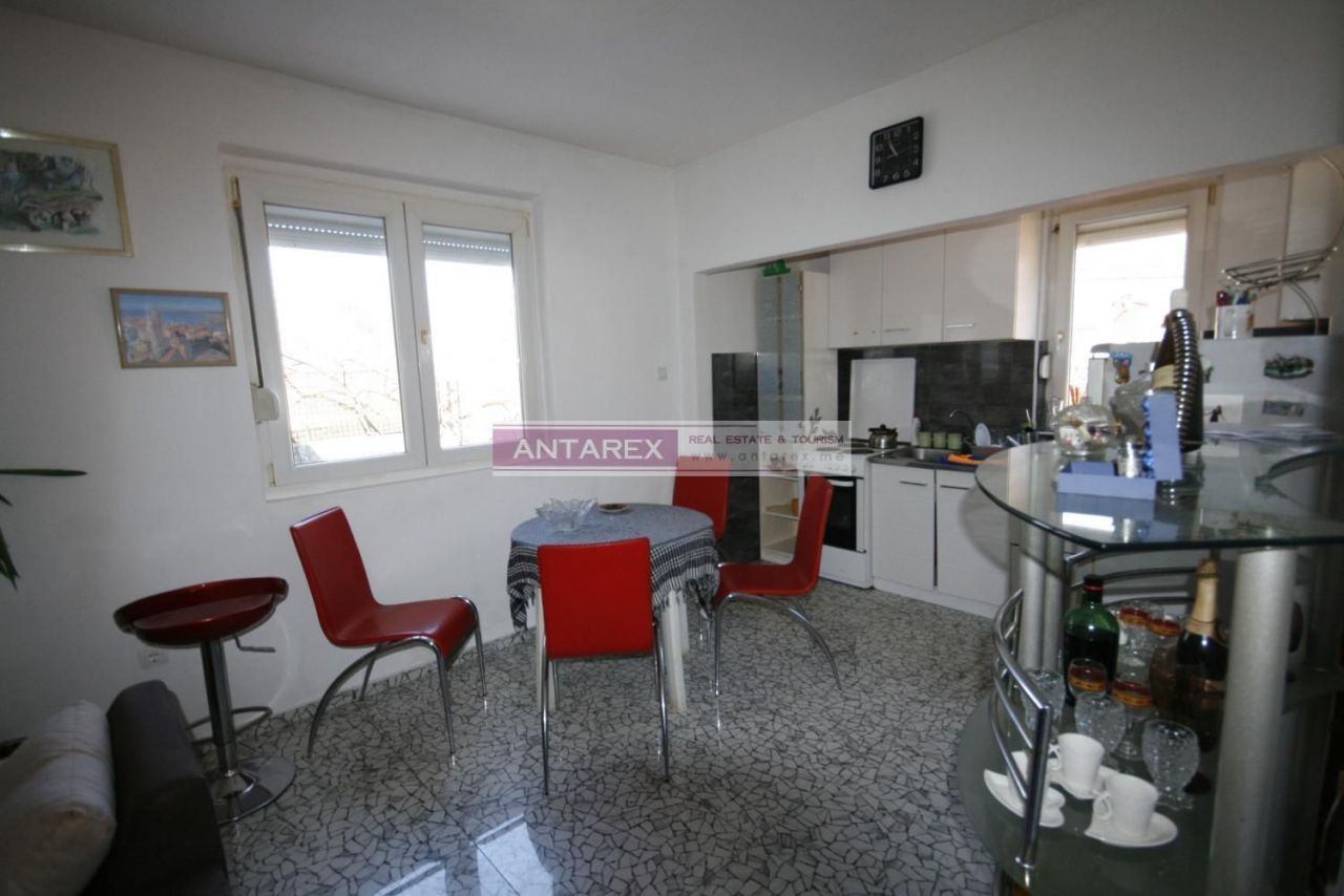 Вилла в Прчани, Черногория, 88 м² - фото 8