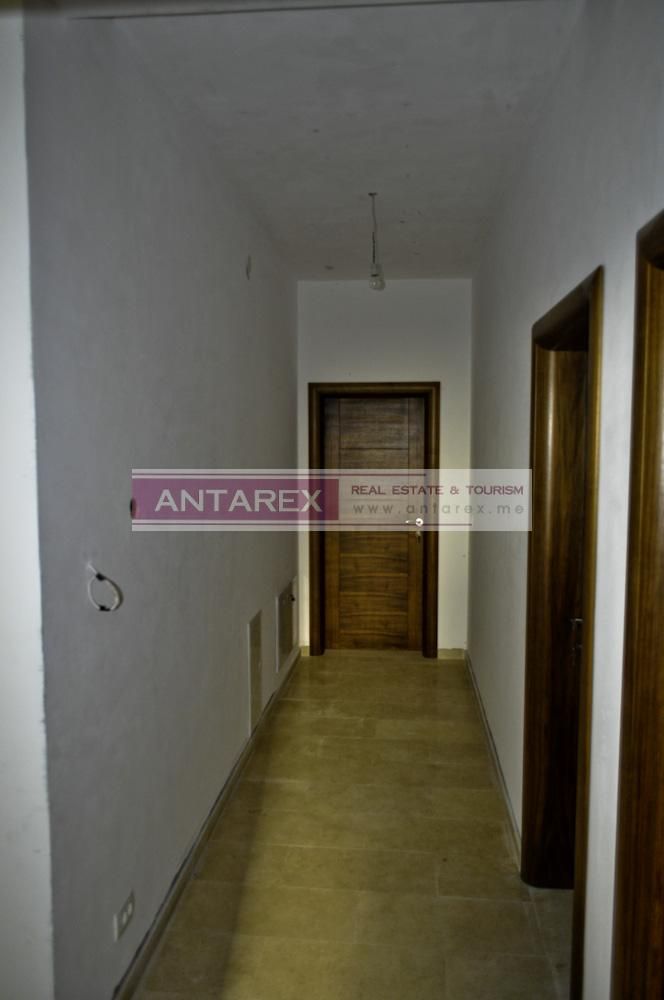 Вилла в Шушани, Черногория, 600 м² - фото 8