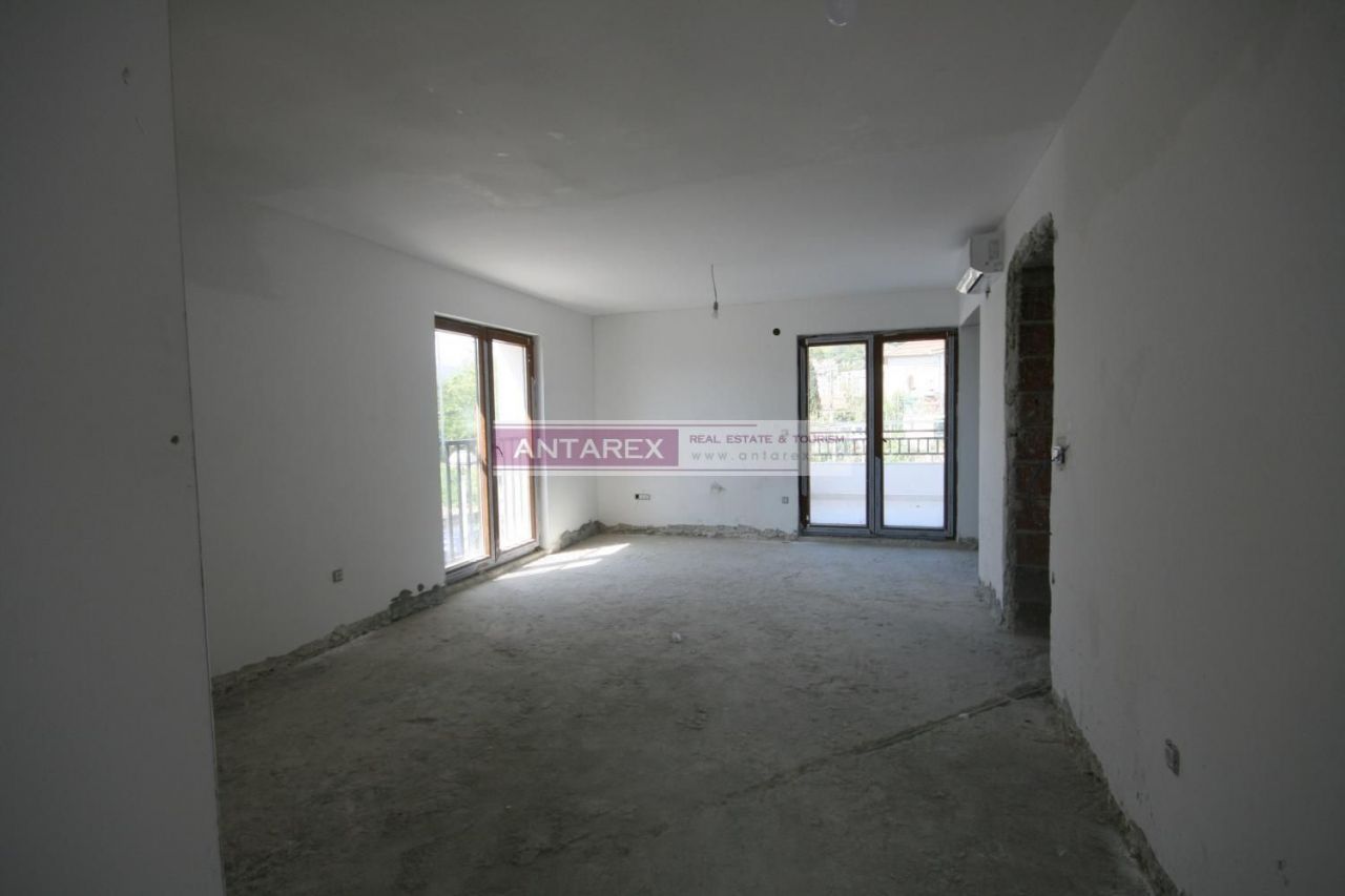 Апартаменты в Тивате, Черногория, 105 м² - фото 8