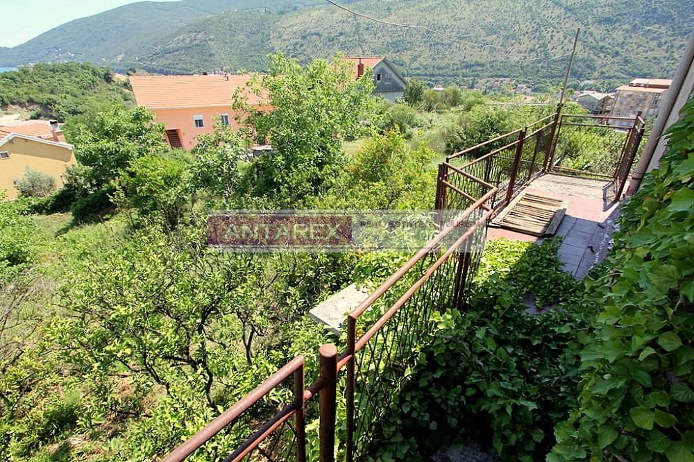 Вилла в Игало, Черногория, 140 м² - фото 8