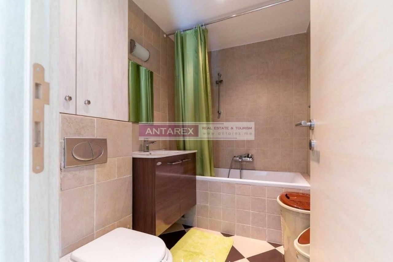 Апартаменты в Доброте, Черногория, 75 м² - фото 8