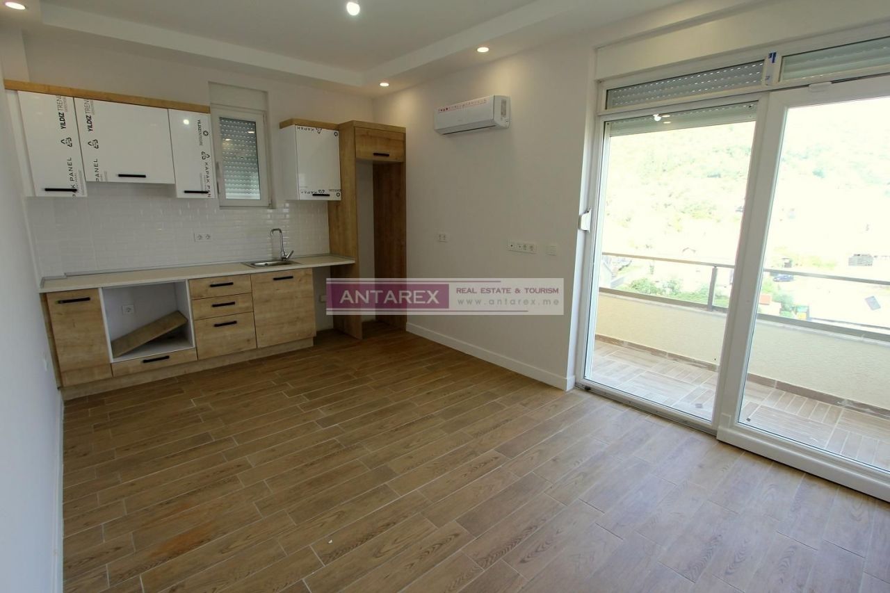 Апартаменты в Биеле, Черногория, 96.3 м² - фото 8