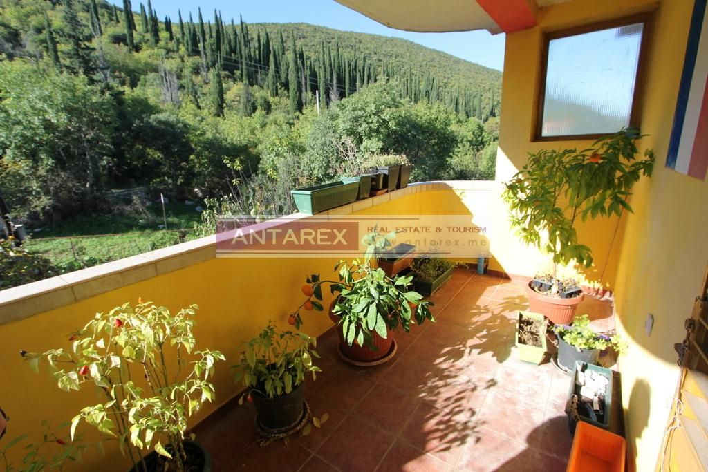 Вилла в Херцег-Нови, Черногория, 246 м² - фото 8