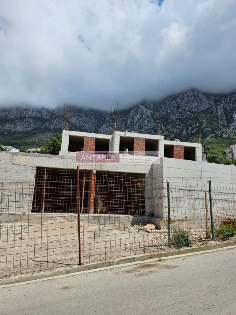 Вилла в Святом Стефане, Черногория, 270 м² - фото 8