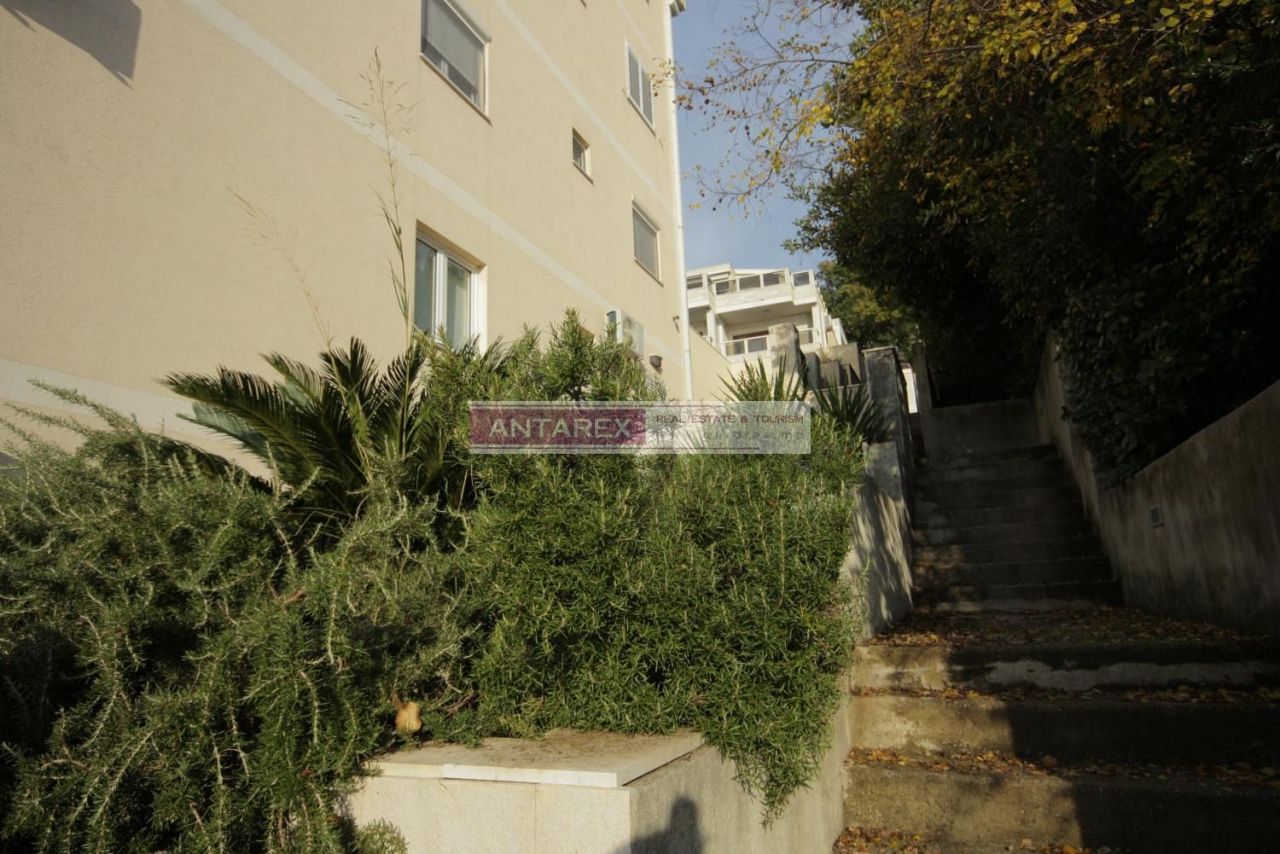 Апартаменты в Тивате, Черногория, 174 м² - фото 9