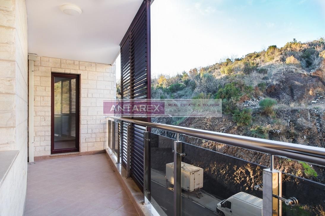 Апартаменты в Бечичи, Черногория, 99 м² - фото 9