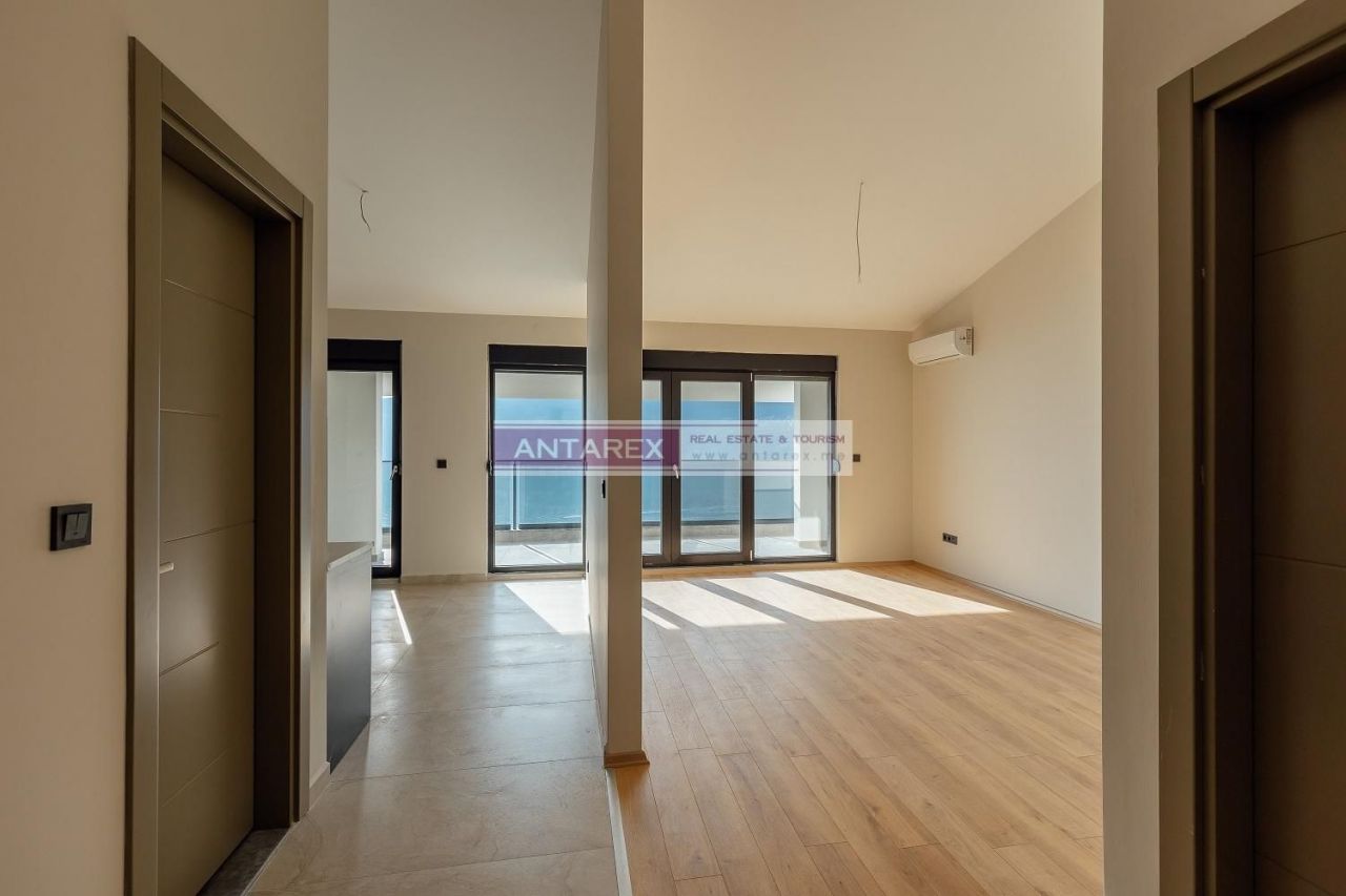 Апартаменты в Херцег-Нови, Черногория, 61 м² - фото 9