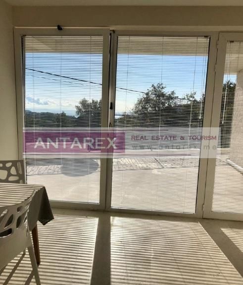 Апартаменты в Херцег-Нови, Черногория, 148.3 м² - фото 7