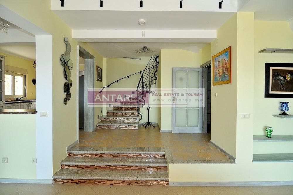 Вилла в Херцег-Нови, Черногория, 5 704 сот. - фото 9