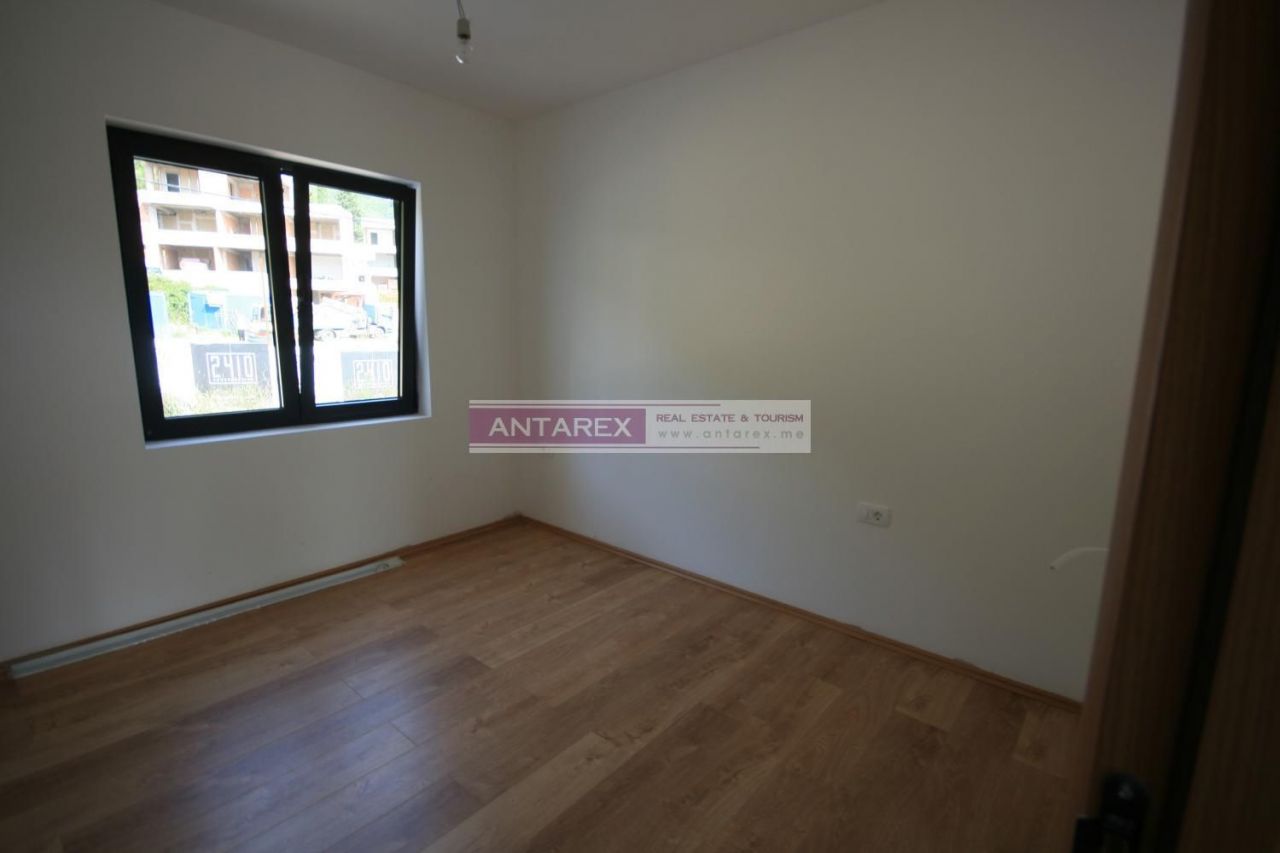 Вилла в Тивате, Черногория, 335 м² - фото 9