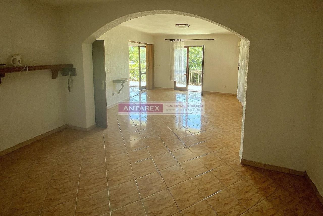 Вилла в Кумборе, Черногория, 140 м² - фото 9