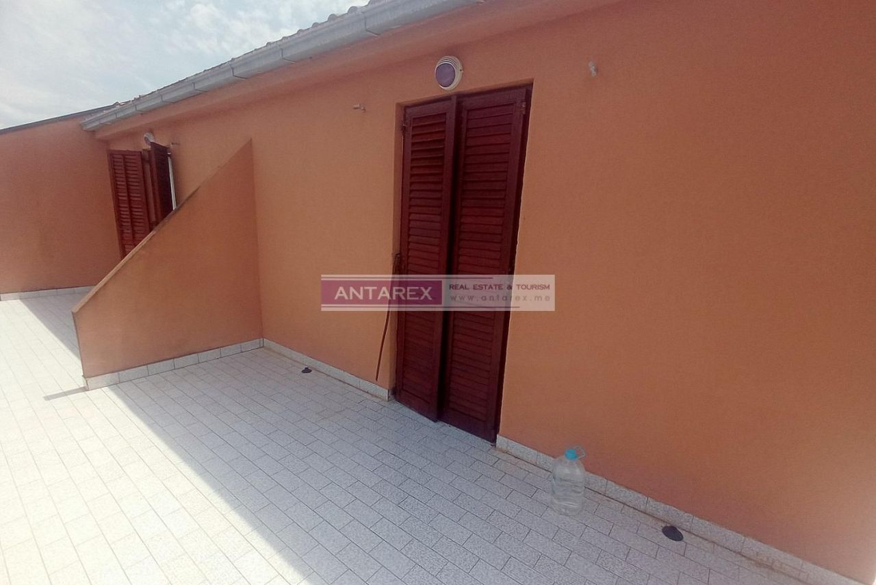 Коммерческая недвижимость в Крашичах, Черногория, 347 м² - фото 9