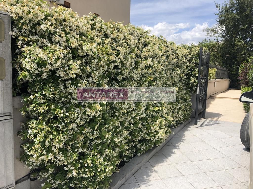 Апартаменты в Тивате, Черногория, 93 м² - фото 10