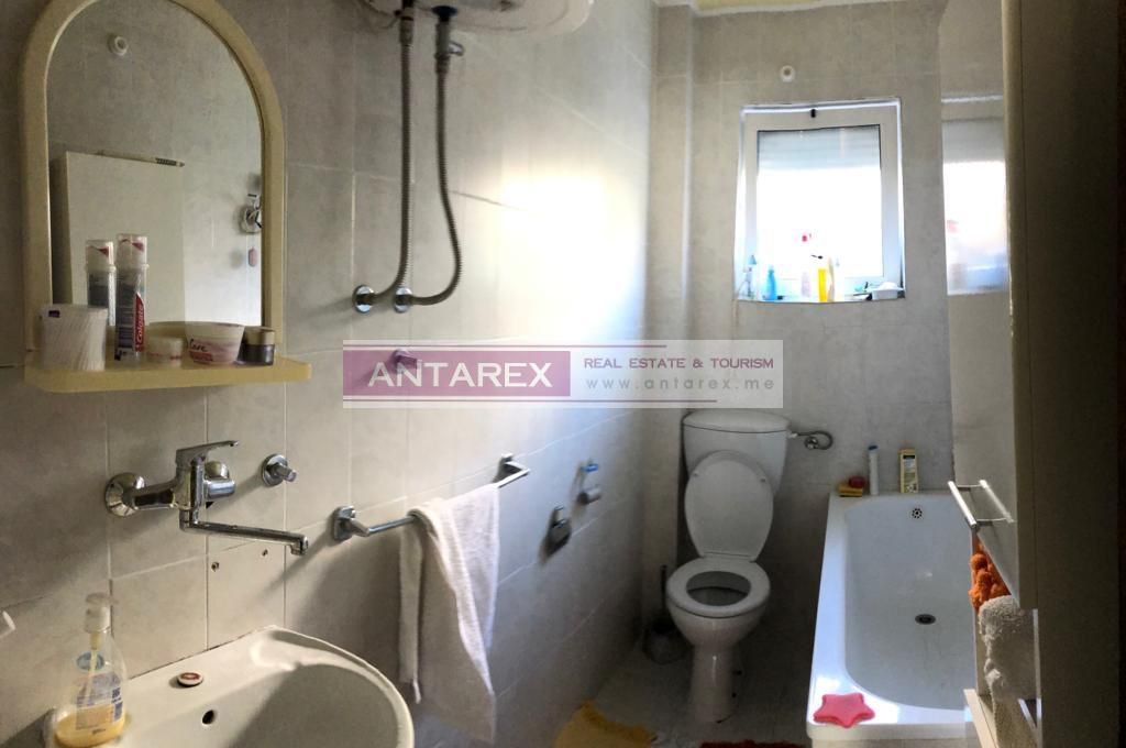 Вилла в Тивате, Черногория, 317 м² - фото 9