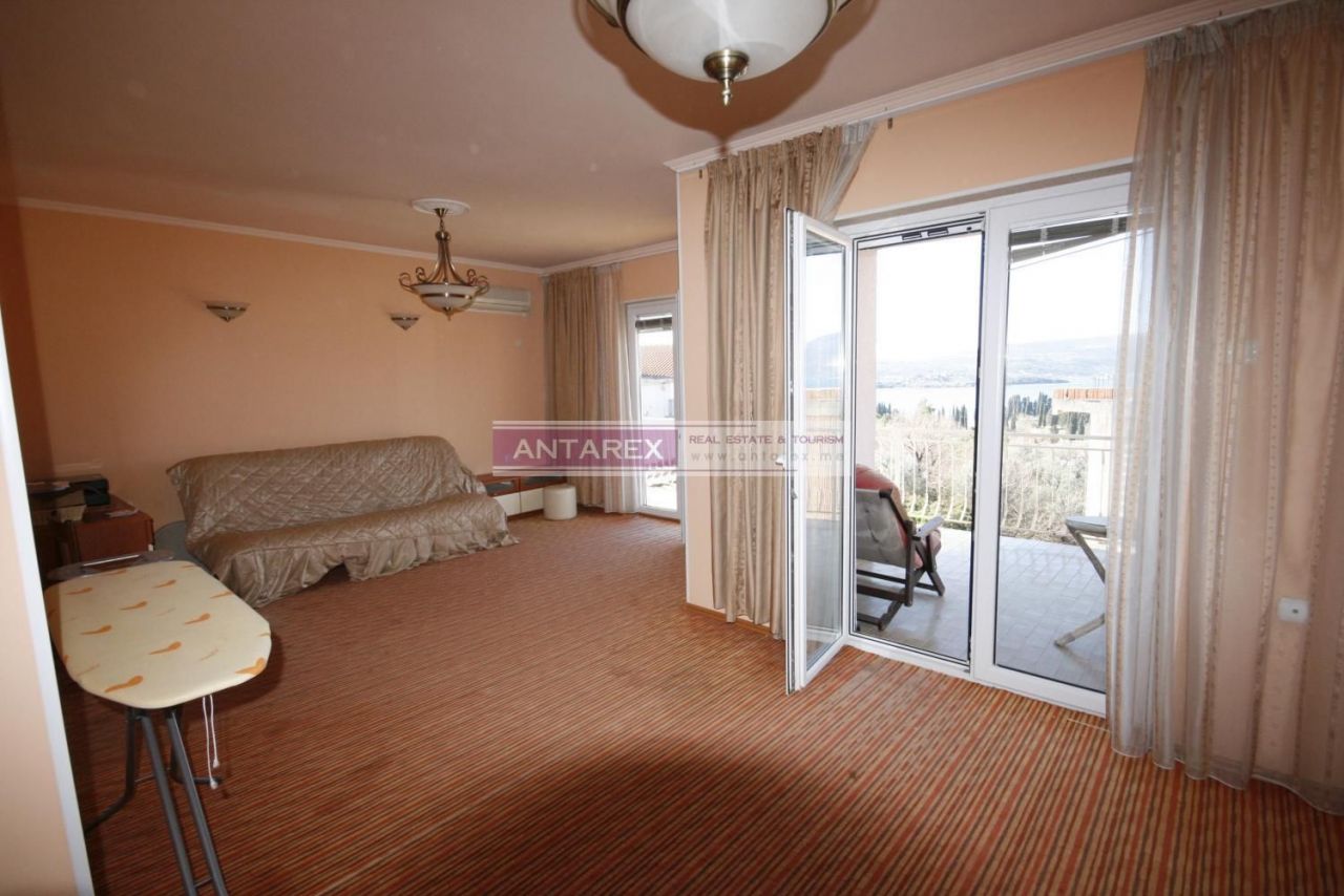 Вилла в Тивате, Черногория, 120 м² - фото 10