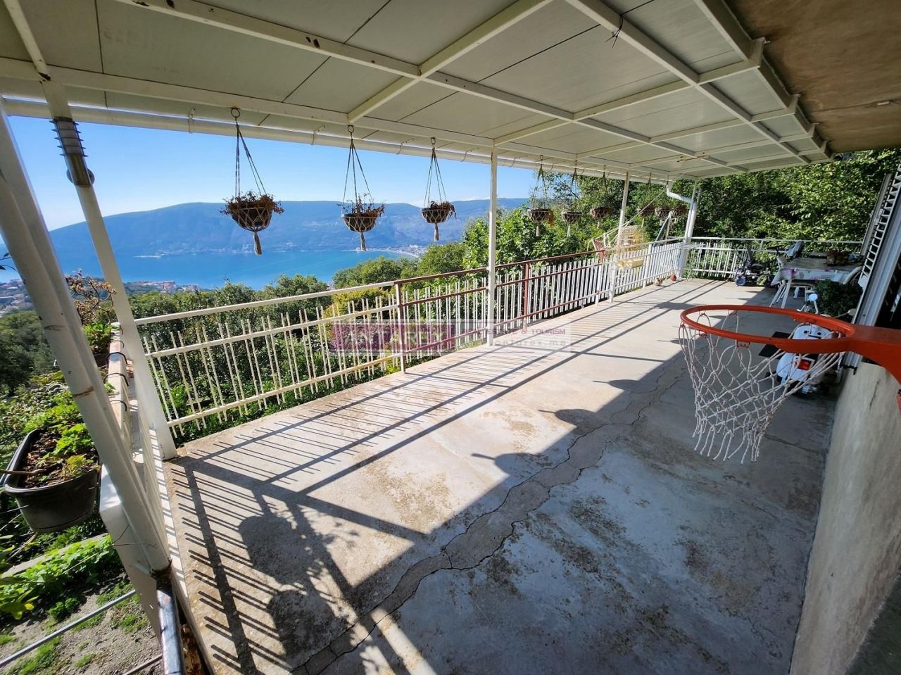 Вилла в Херцег-Нови, Черногория, 230 м² - фото 10