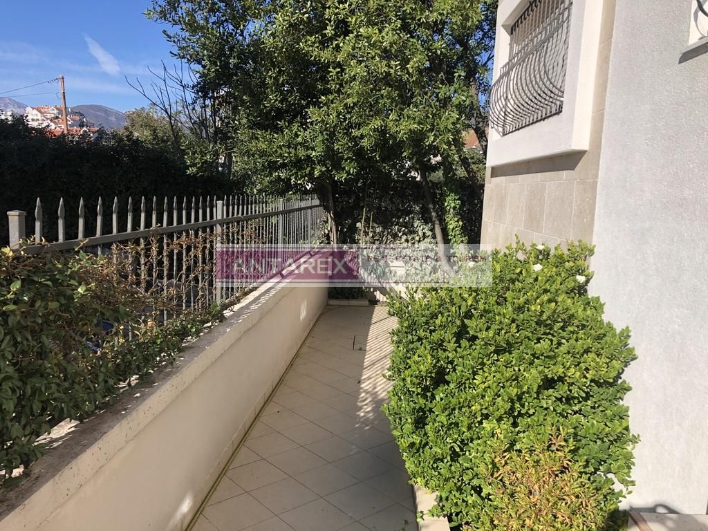 Апартаменты в Тивате, Черногория, 93 м² - фото 11