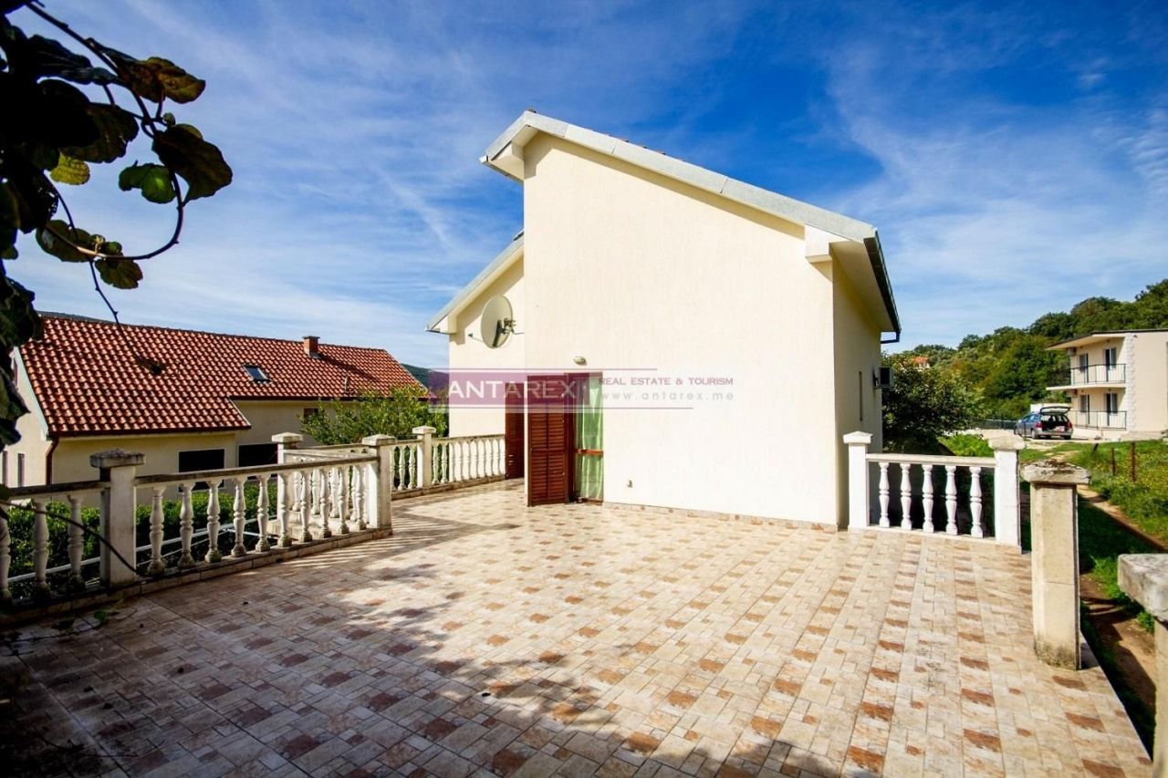 Вилла в Дженовичах, Черногория, 160 м² - фото 11