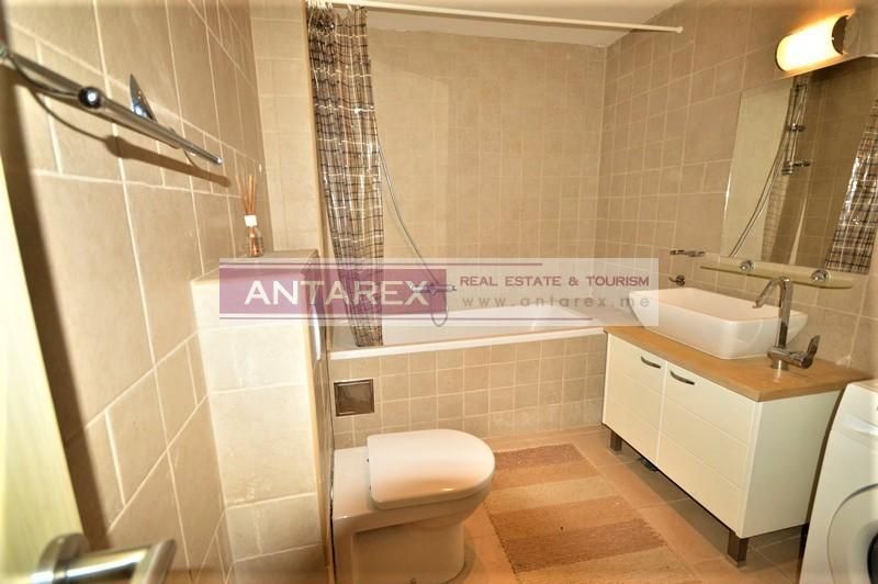 Апартаменты в Доброте, Черногория, 179 м² - фото 12