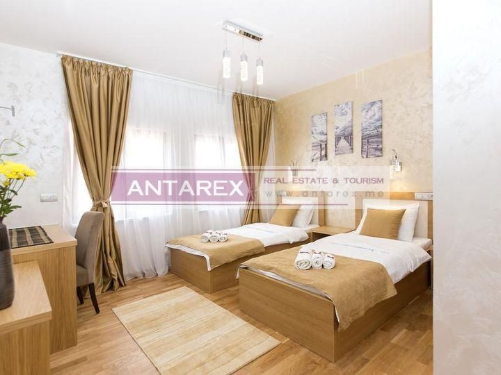 Коммерческая недвижимость в Биеле, Черногория, 1 000 м² - фото 12