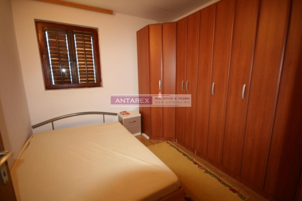 Вилла в Доброте, Черногория, 270 м² - фото 12