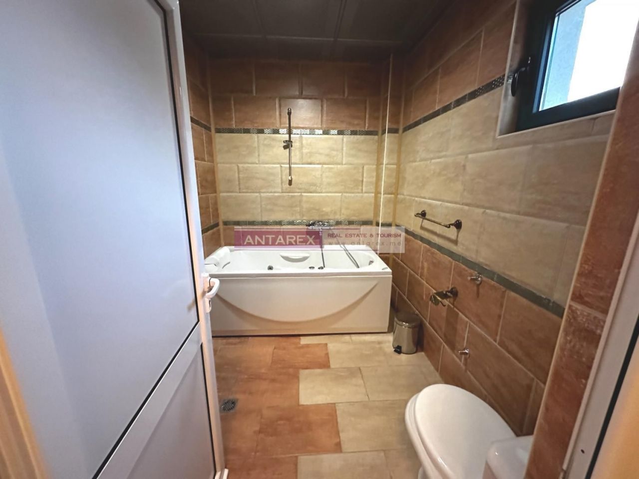 Вилла в Петроваце, Черногория, 425 м² - фото 12