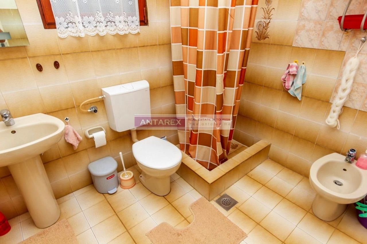 Вилла в Дженовичах, Черногория, 160 м² - фото 12